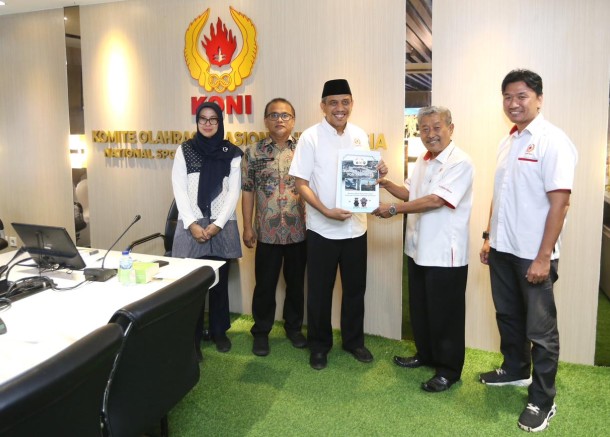KONI Banten Serahkan Berkas dan Proposal Kesiapan kepada KONI Pusat